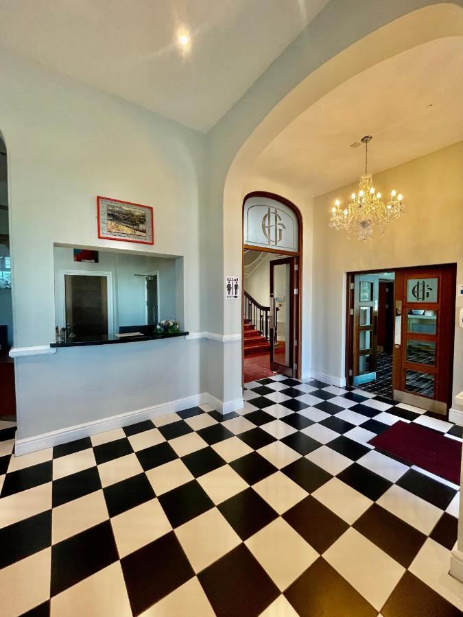 The Grand Hotel Port Talbot Extérieur photo