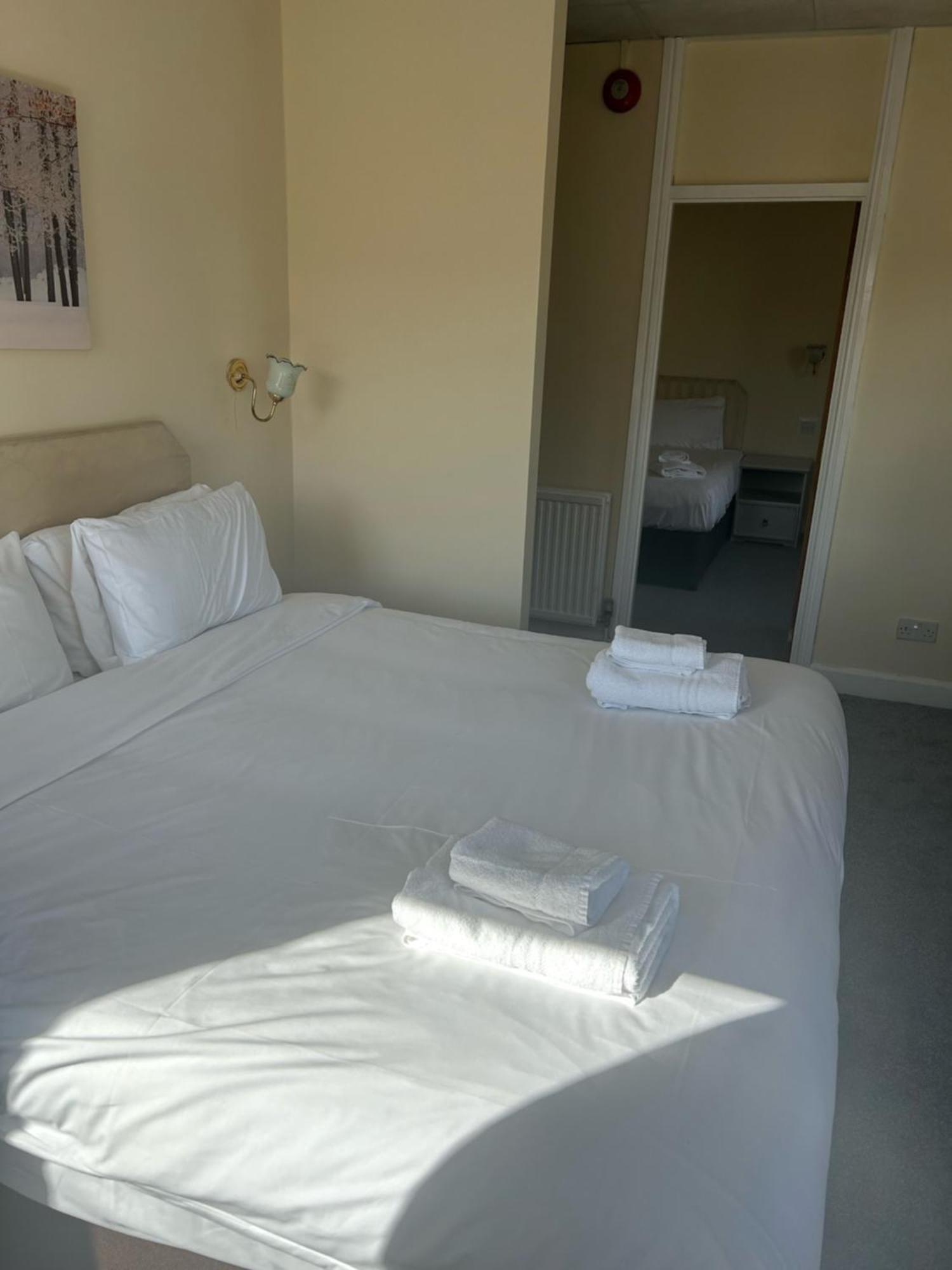 The Grand Hotel Port Talbot Extérieur photo
