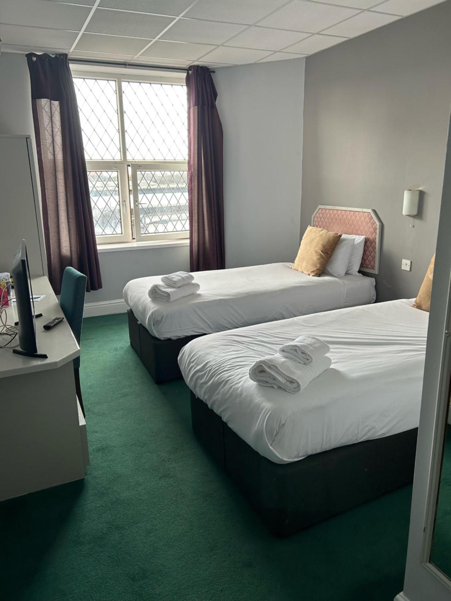 The Grand Hotel Port Talbot Extérieur photo