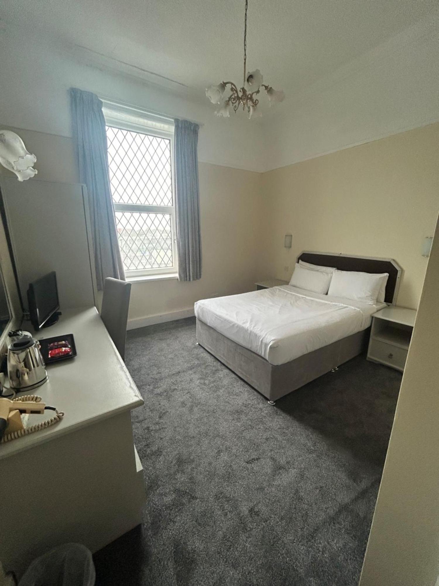The Grand Hotel Port Talbot Extérieur photo